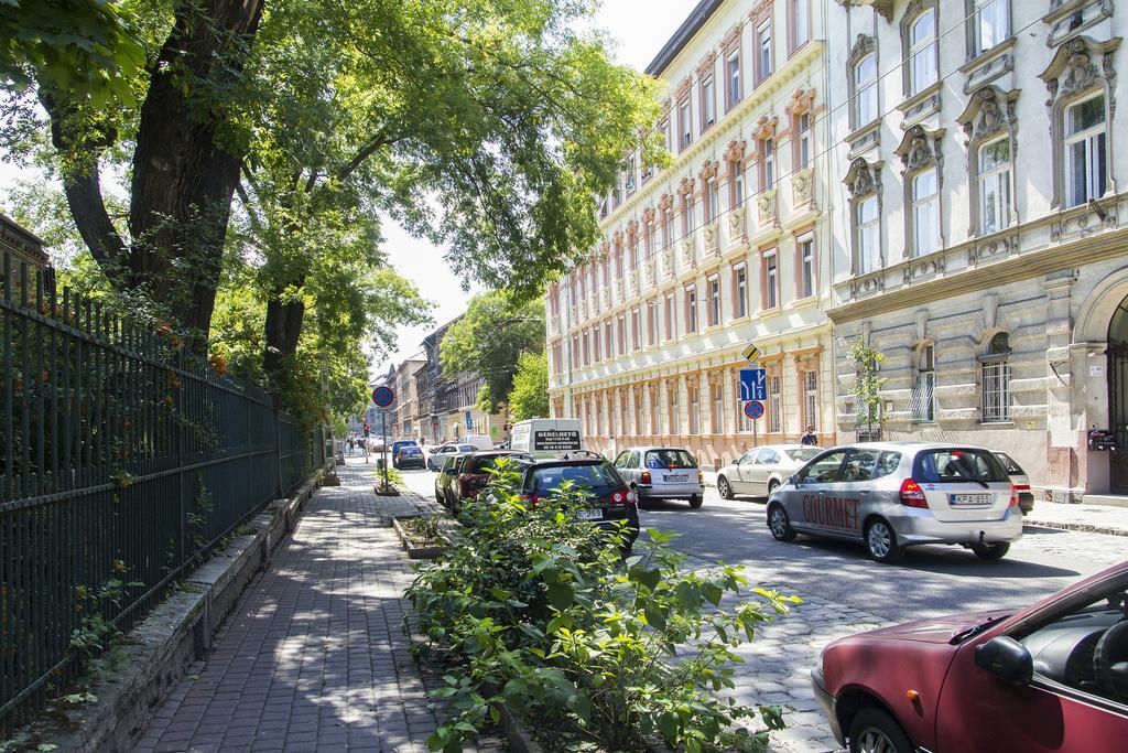 R&R Apartment Dembinszky Budapest Extérieur photo