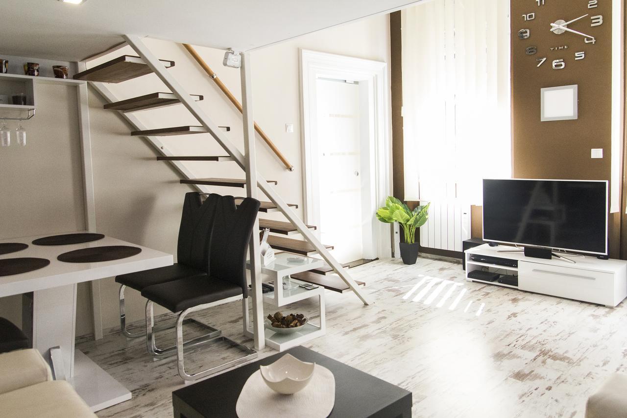 R&R Apartment Dembinszky Budapest Extérieur photo
